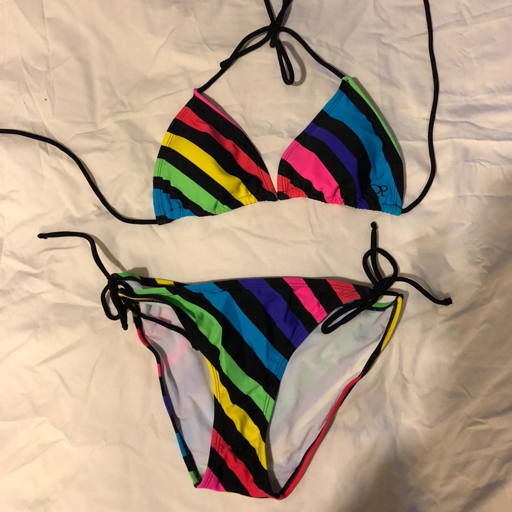 Bathing suit